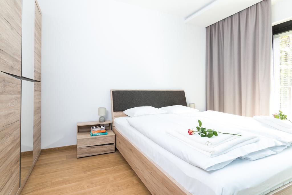 Cityheaven With Parking And Ac Krakow Exterior photo
